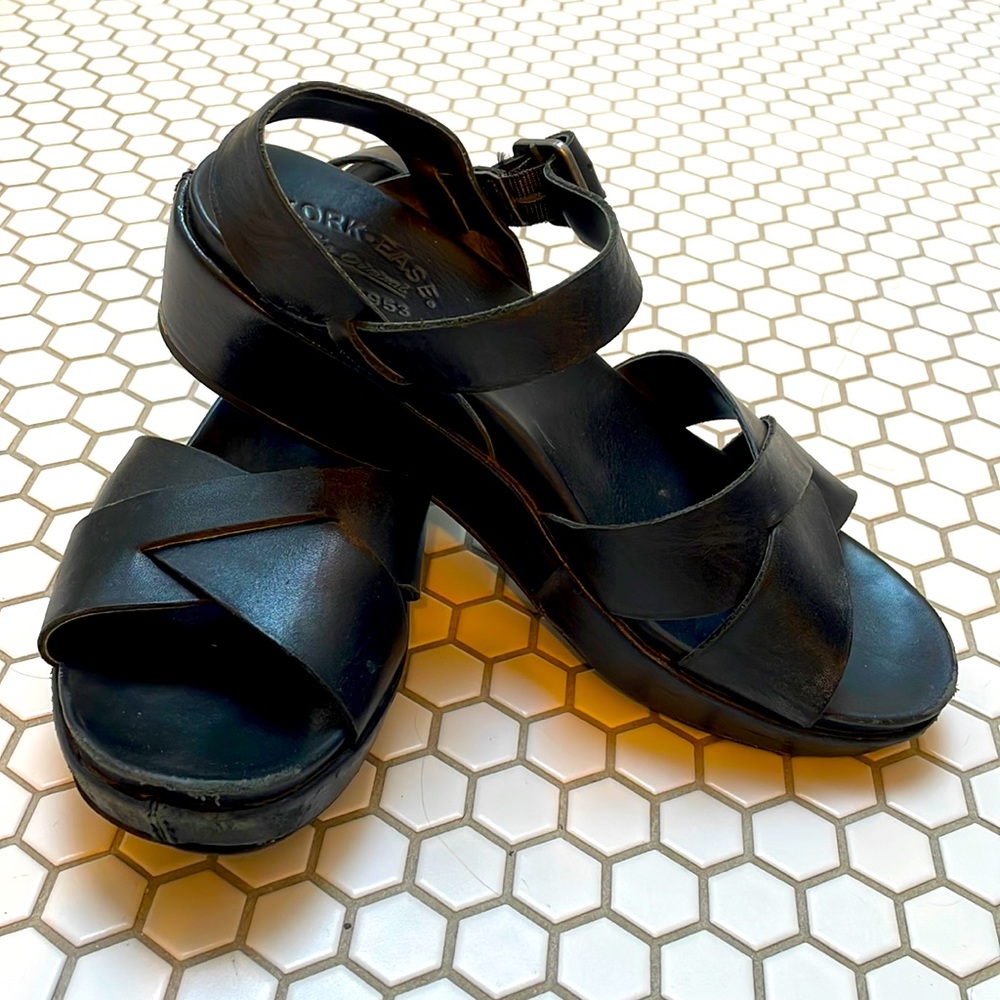 KORK-EASE SANDALS!